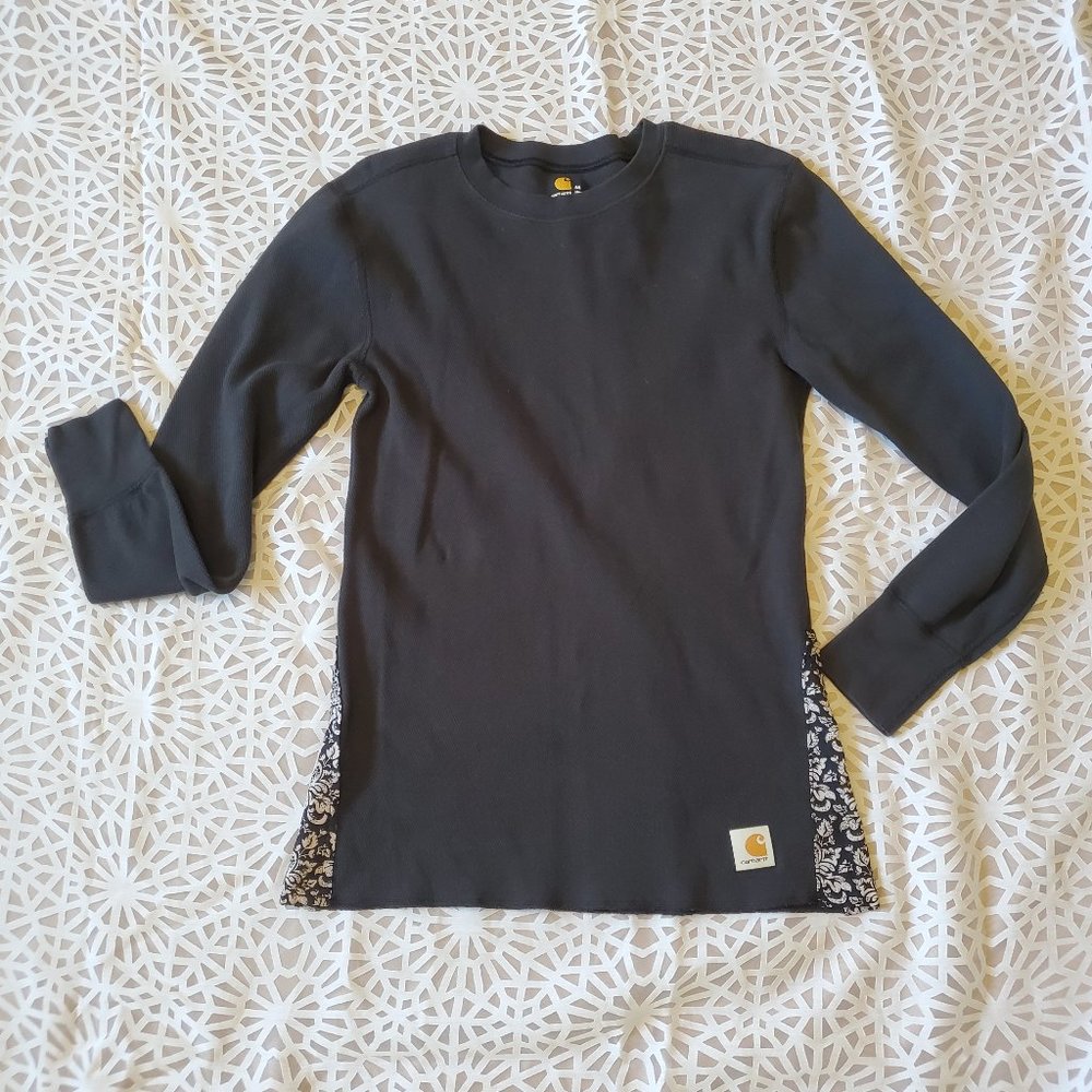 Long sleeve Carhartt thermal with patterned details - unique!